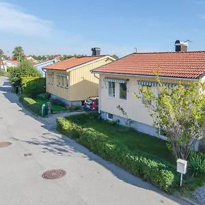 Tallkrogen Romantic House - Upper Or Lower Stockholm