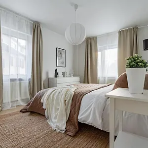 Budget Comfort On Trendy Soedermalm, Construction Work Apartament